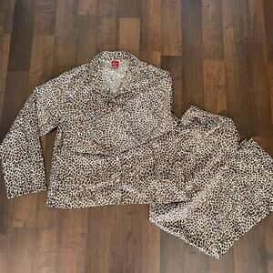 Austin Clothing Co Satin Pajama Set Leopard Print Long Sleeves & Pants Sz LARGE